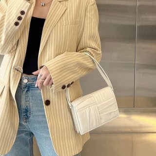 Classic Bottega Veneta Cassette Mini Crossbody Bag boe32941