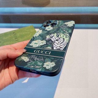 Very popular!! New color Gucci iPhone 14/13/12 case guc83088