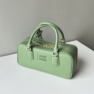 New Spring Collection Miu Miu Replica Leather Top Handbag myu11822