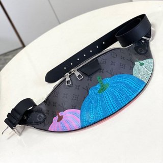 Love at first sight? Louis Vuitton x Yayoi Kusama body bag replica shoulder bag M46436