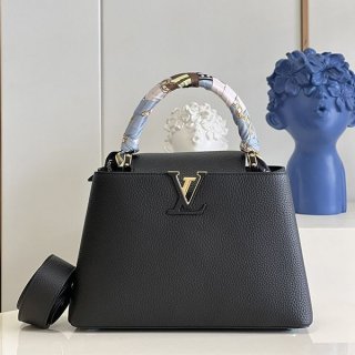 Very popular? Louis Vuitton Capucines shoulder bag replica, used by Aya Omasa M20537