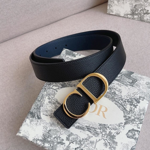 Match your mood with this Dior Replica Belt - Reversible Belt deb38540