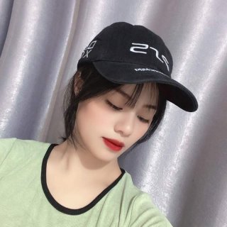 Love at first sight? Replica Balenciaga logo cap baq89726