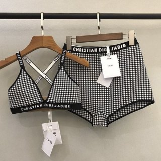Stylish? Dior bikini swimsuit copy top and bottom set den67550