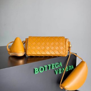 bottega veneta strap pouch replica bob71618