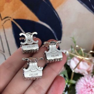 Express delivery Celine Triomphe Mini Hair Claw Replica Cel38905