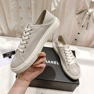 ★Tracked shipping for peace of mind Chanel replica sneakers in suede, calfskin and tweed shg40460