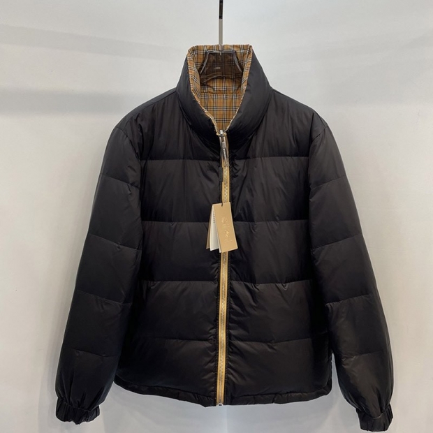 Love at first sight? Burberry nylon puffer jacket replica, down reversible Bat52680