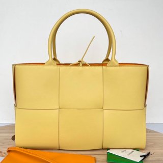 Bottega Veneta Replica Medium Arco Tote Bag boj14292