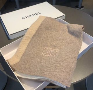 New Chanel logo cashmere scarf stole, a fake that matches knitwear shc77193