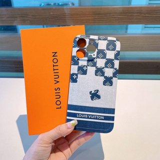 Love at first sight? Louis Vuitton iPhone 13 copy/14 Pro case super limited edition? vum23562