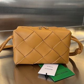 Free shipping Bottega Cassette Small Shoulder Bag Replica bok85989