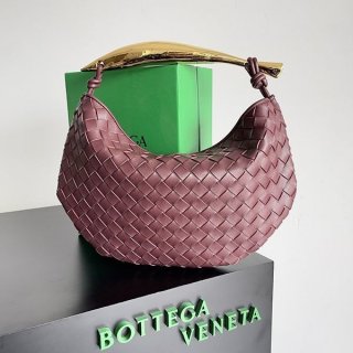 No. 1 in total sales! Bottega Veneta Sardine Top Handle Bag Replica bov93497