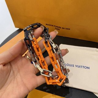 Hard to find Louis Vuitton Collier Chain Links replica Patches Strass Necklace vux46955