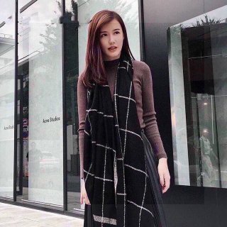 21AW Classic Popular Chanel Stole Wool Imitation Silk Cashmere CC shl82275