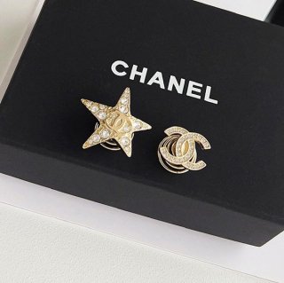 Very popular! Beautiful Chanel hair accessory set replica she16796