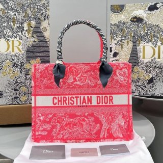 The latest and fashionable Leo All Book Tote replica iviera medium bag dev42829
