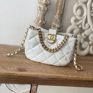 Boutique Chanel Replica Pre Small Hobo Bag shk20322