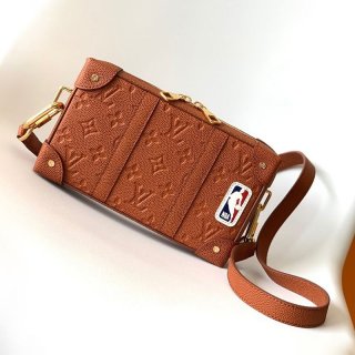 Hard to find! Louis Vuitton NBA collaboration soft trunk replica shoulder bag M80549