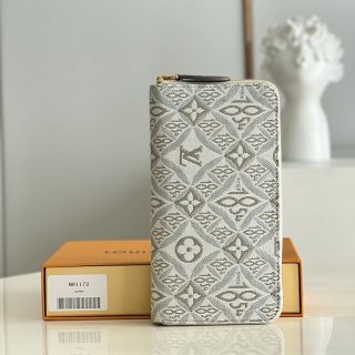 The hottest topic! Louis Vuitton long wallet Zippy since 1854 Super copy M81172