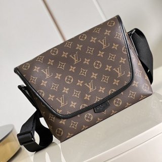New sale Louis Vuitton messenger shoulder bag replica M45557