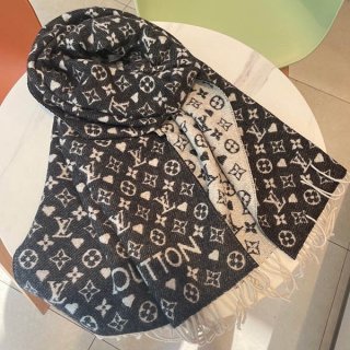 Classic Louis Vuitton Replica Echarpe Reykjavik Scarf vua22638