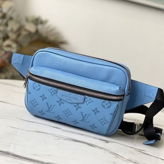Louis Vuitton Bumbag Replica Outdoor Body Bag M30748