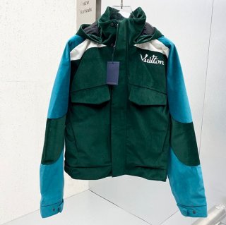 Louis Vuitton Light Windbreaker Replica vuu02074