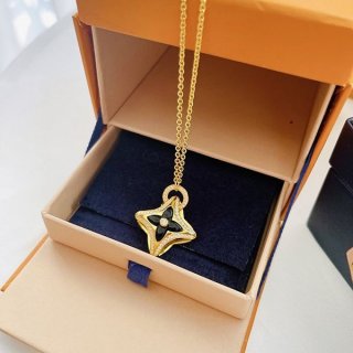 Extremely rare! Louis Vuitton clover necklace replica new release vus71840