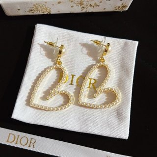 New item★Fake Dior earrings with cute hearts dev01992