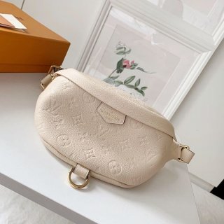 Cute Louis Vuitton shoulder bag Monogram replica M44836