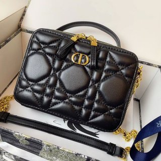 Cumulative sales total No. 1! Dior Chain Quilted Bag Replica dej68759