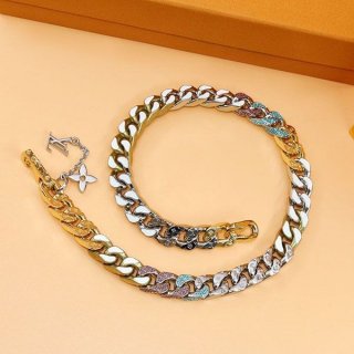 New Spring Items Louis Vuitton Collier Chain Links Patches Strass vua27414