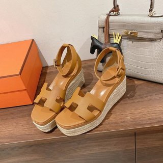 Love at first sight? Hermes sandals replica espadrilles Elda era43838
