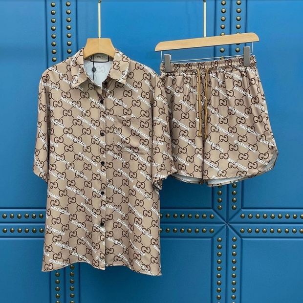 New Autumn/Winter Gucci Balenciaga Shirt Replica Top and Bottom Set gum77077