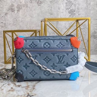 Extremely rare! Louis Vuitton soft trunk shoulder bag replica blue vuz42332