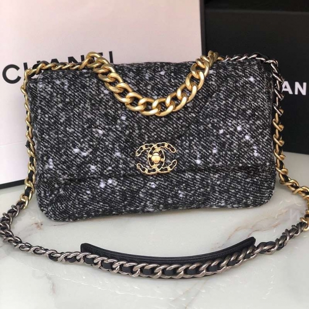 Very popular! Chanel chain shoulder bag replica shx62307