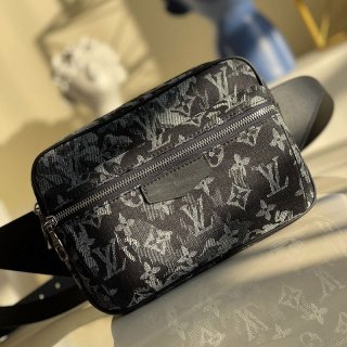 21SS Louis Vuitton Bag Bumbag Outdoor Replica M57281
