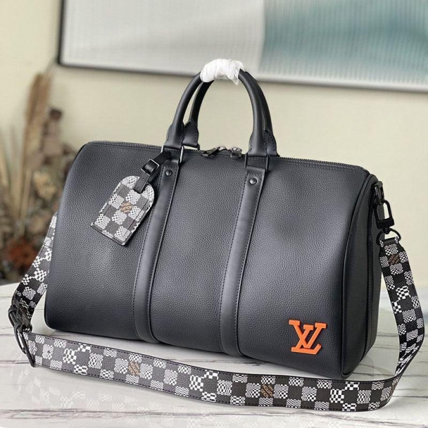 Hard to find Louis Vuitton Keepall Bandouliere 40 bag vuo88182