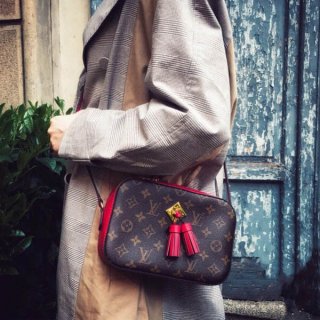 ☆Super popular☆Santonge fake Louis Vuitton shoulder bag copy calf leather M43557