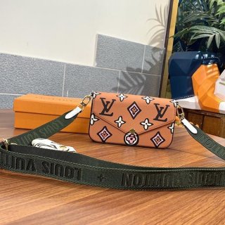 Louis Vuitton Replica Multi Pochette Felicie Bag M80695