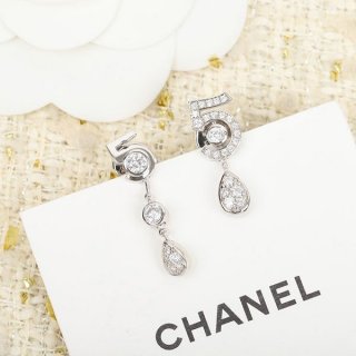 Not available in Japan Chanel Eternal No.5 Diamond Earrings Replica shk34938