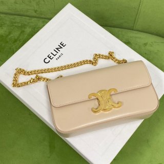 The rapidly growing popularity of the Celine Triomphe chain replica shoulder bag Cer80185