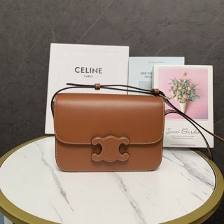 New for Spring/Summer: Celine Cuir Triomphe Bag Replica / Natural Calfskin 199223BFN