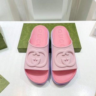?Elegant feet? Gucci GG Muffin platform sandals, hard to find fakes gup53923