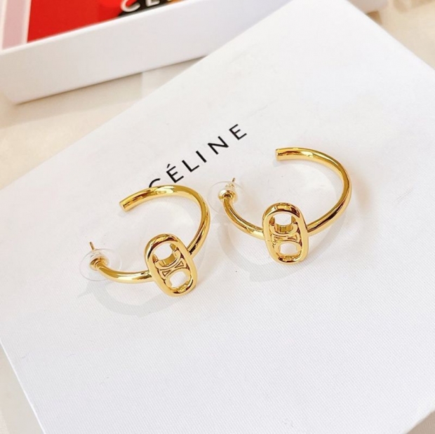 New for Spring/Summer: Celine Maillon Triomphe Hoop Earrings, Replica Cey71263