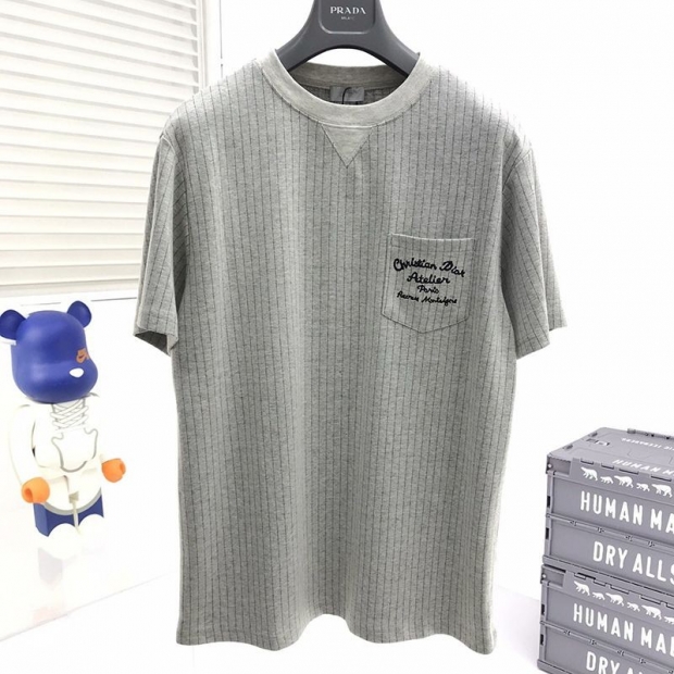 Eye-catching color [Dior] Oversized Dior Atelier T-shirt fake deq62432
