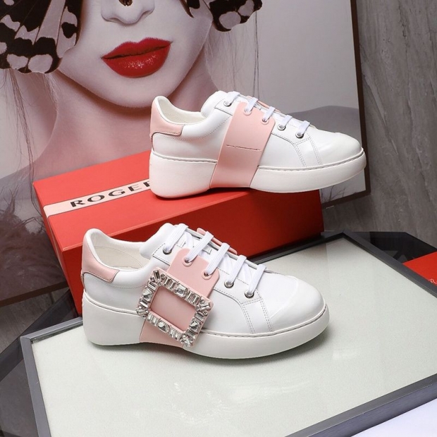 Competitive battle [Roger Vivier] Viv Skate fake glitter leather sneakers roh68230