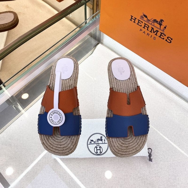 Classic Hermes flat sandals, Oran, Ecru, H motif, fake mules, erf81511