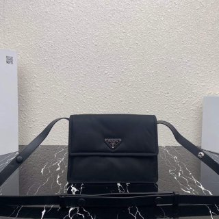Competition for Prada's new nylon shoulder bag replica puw50131